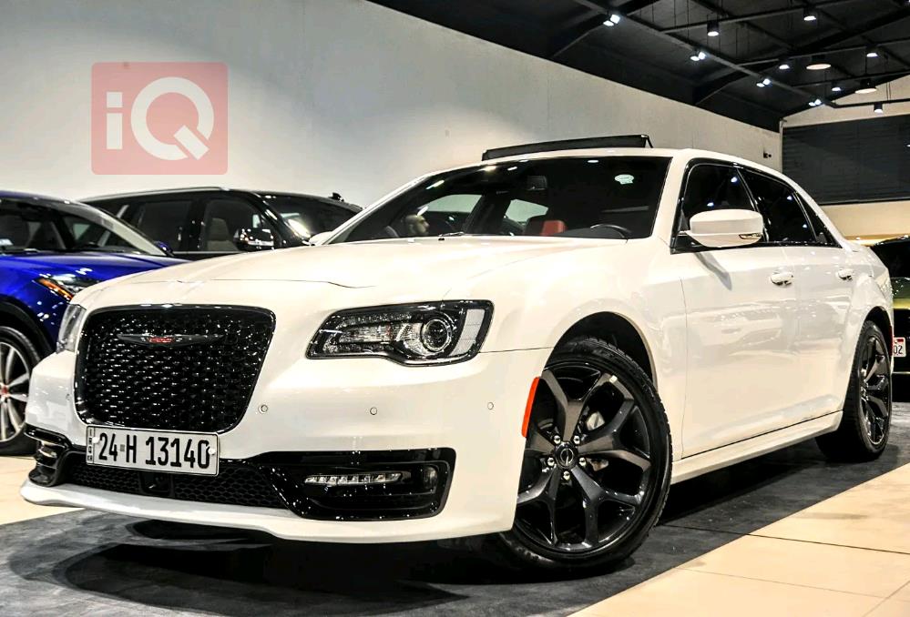 کرایسلەر 300